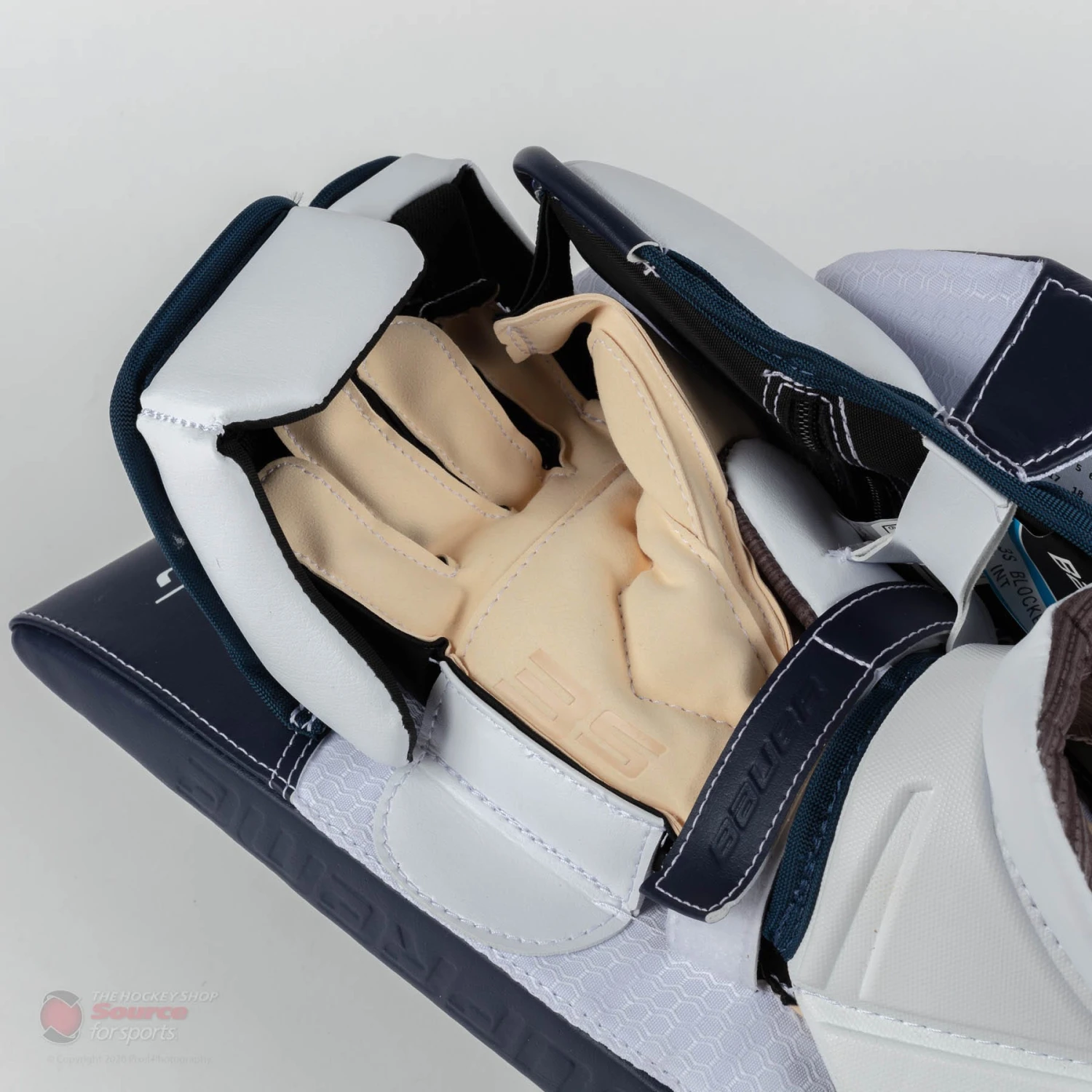 Bauer Supreme 3S Intermediate Goalie Blocker 8 Bauer Supreme 3S Intermediate Goalie Blocker - Image 6