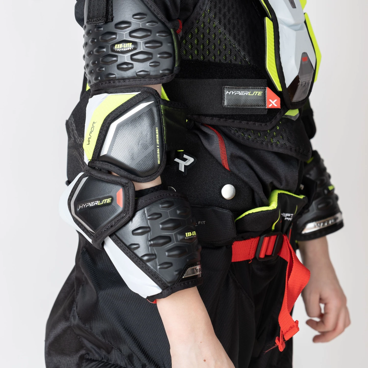 Bauer Vapor Hyperlite Junior Hockey Elbow Pads 4 Bauer Vapor Hyperlite Junior Hockey Elbow Pads - Image 2