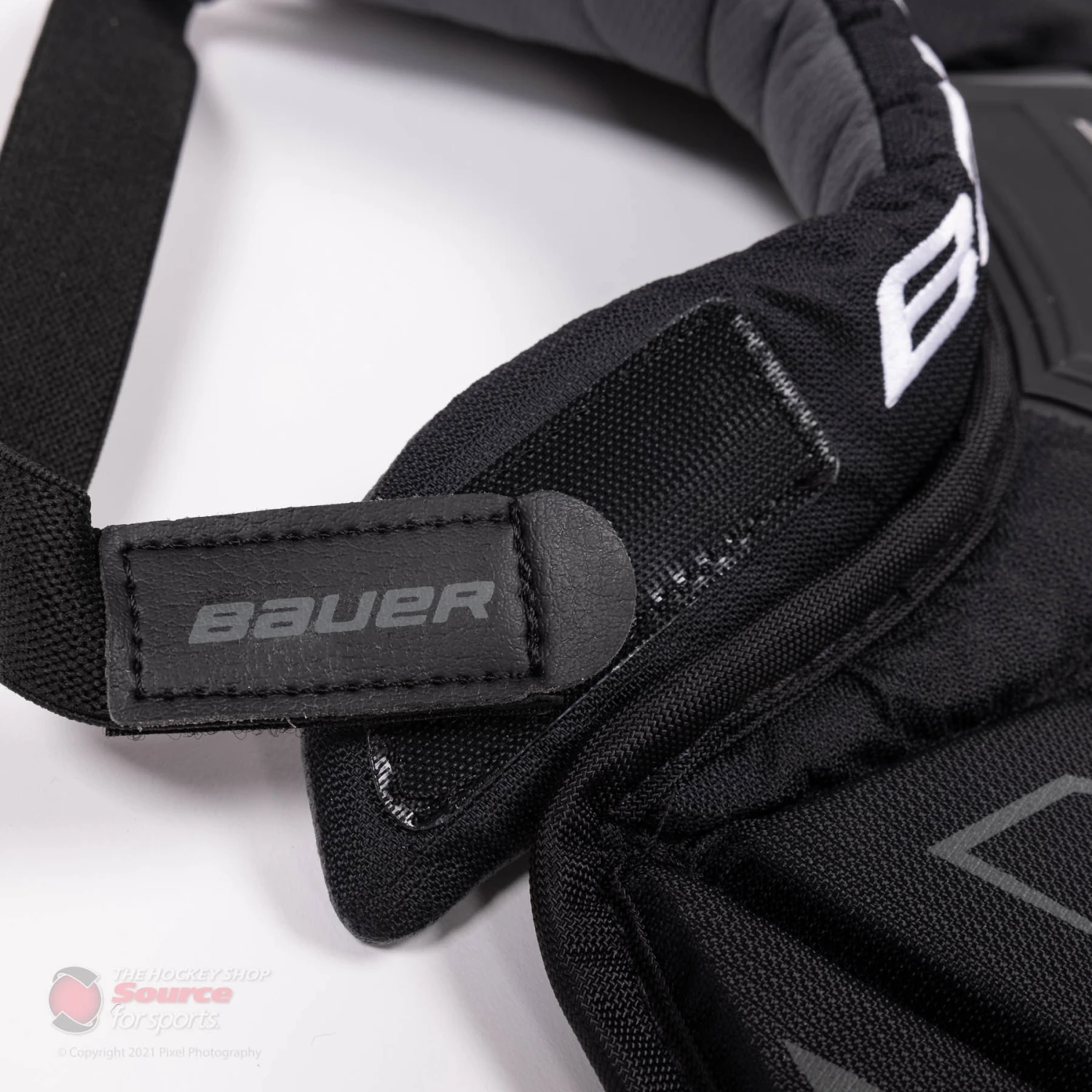 Bauer Elite Senior Goalie Neck Guard S21 6 Bauer Elite Senior Goalie Neck Guard S21 - Image 4