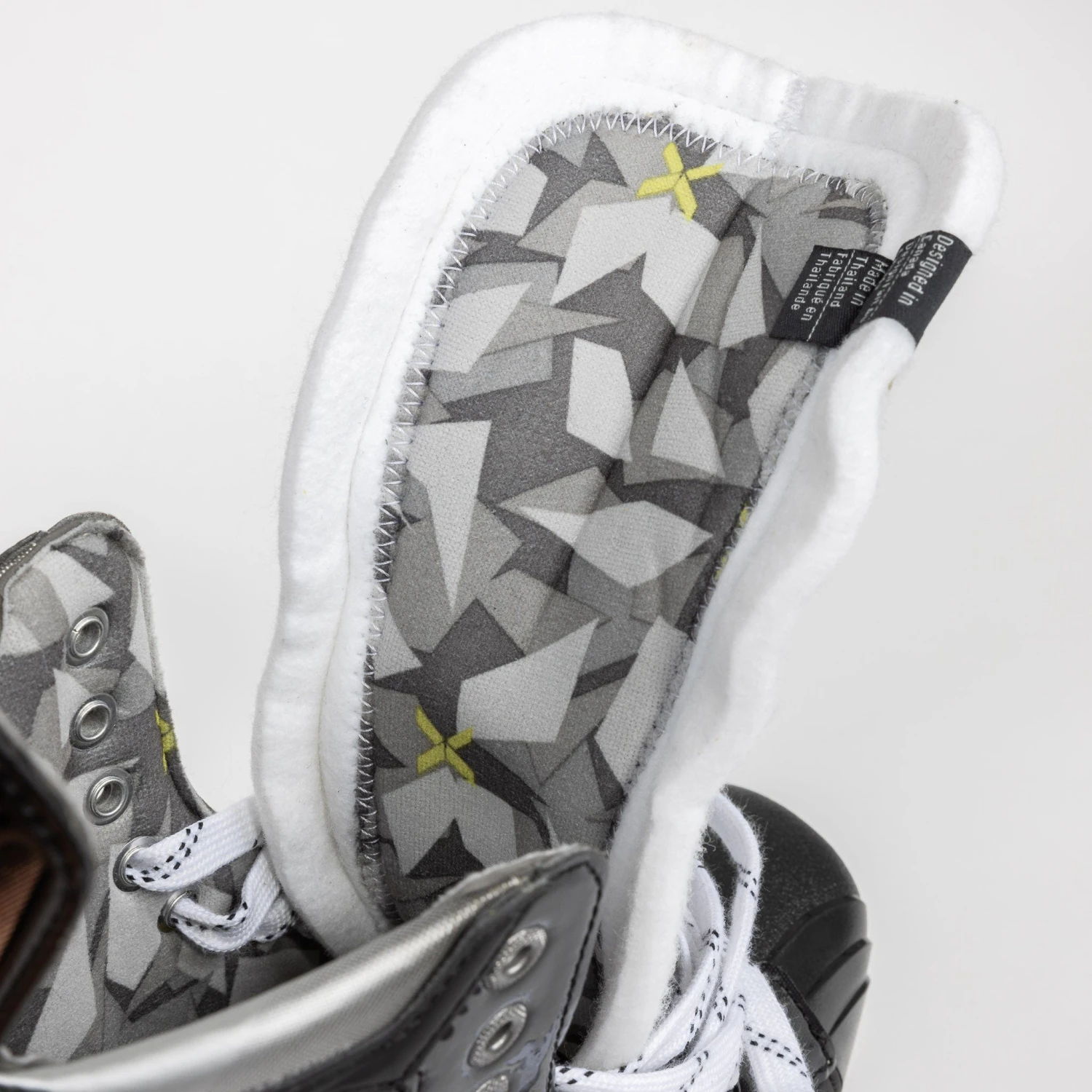 Bauer Vapor X3 Intermediate Hockey Skates 15 Bauer Vapor X3 Intermediate Hockey Skates - Image 13