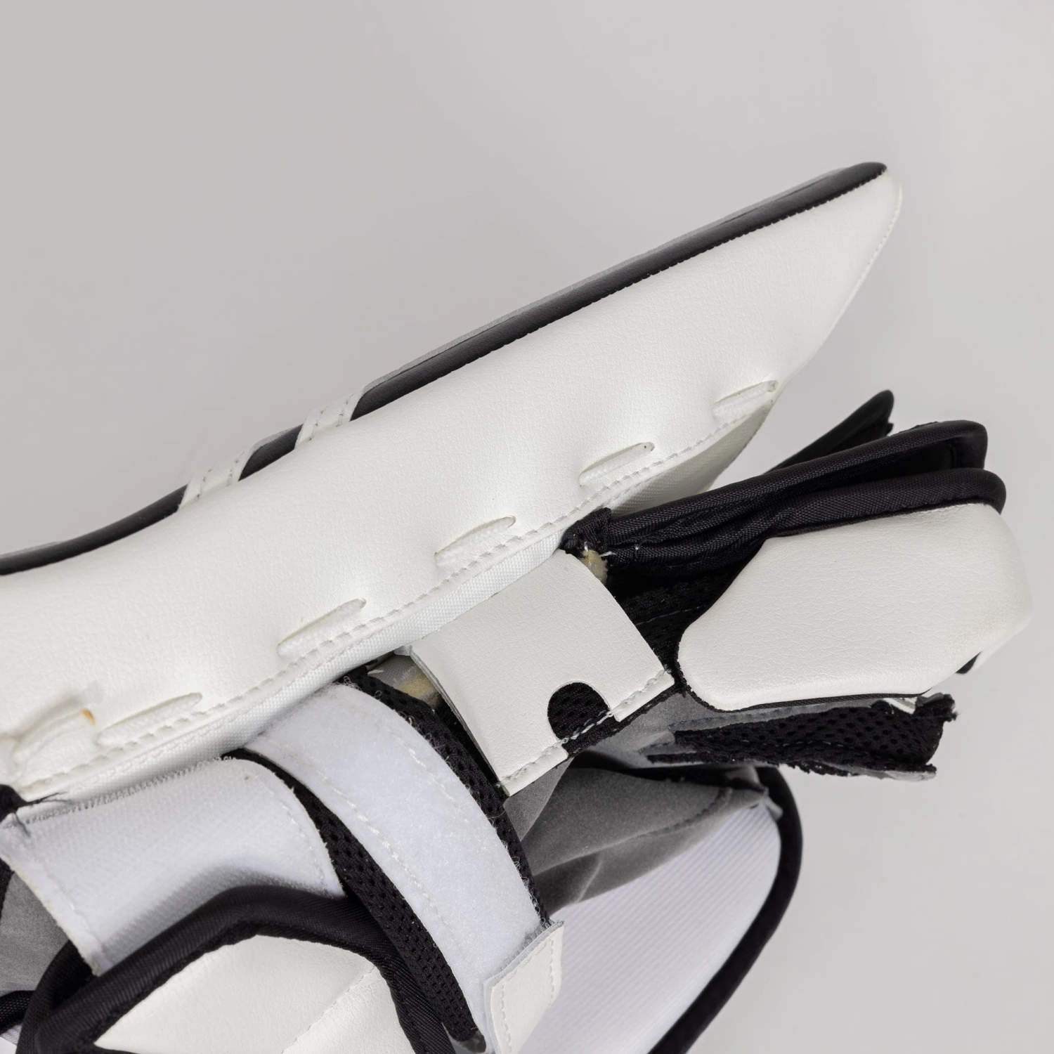 Brian's OPTiK X3 Junior Goalie Blocker 9 Brian's OPTiK X3 Junior Goalie Blocker - Image 7