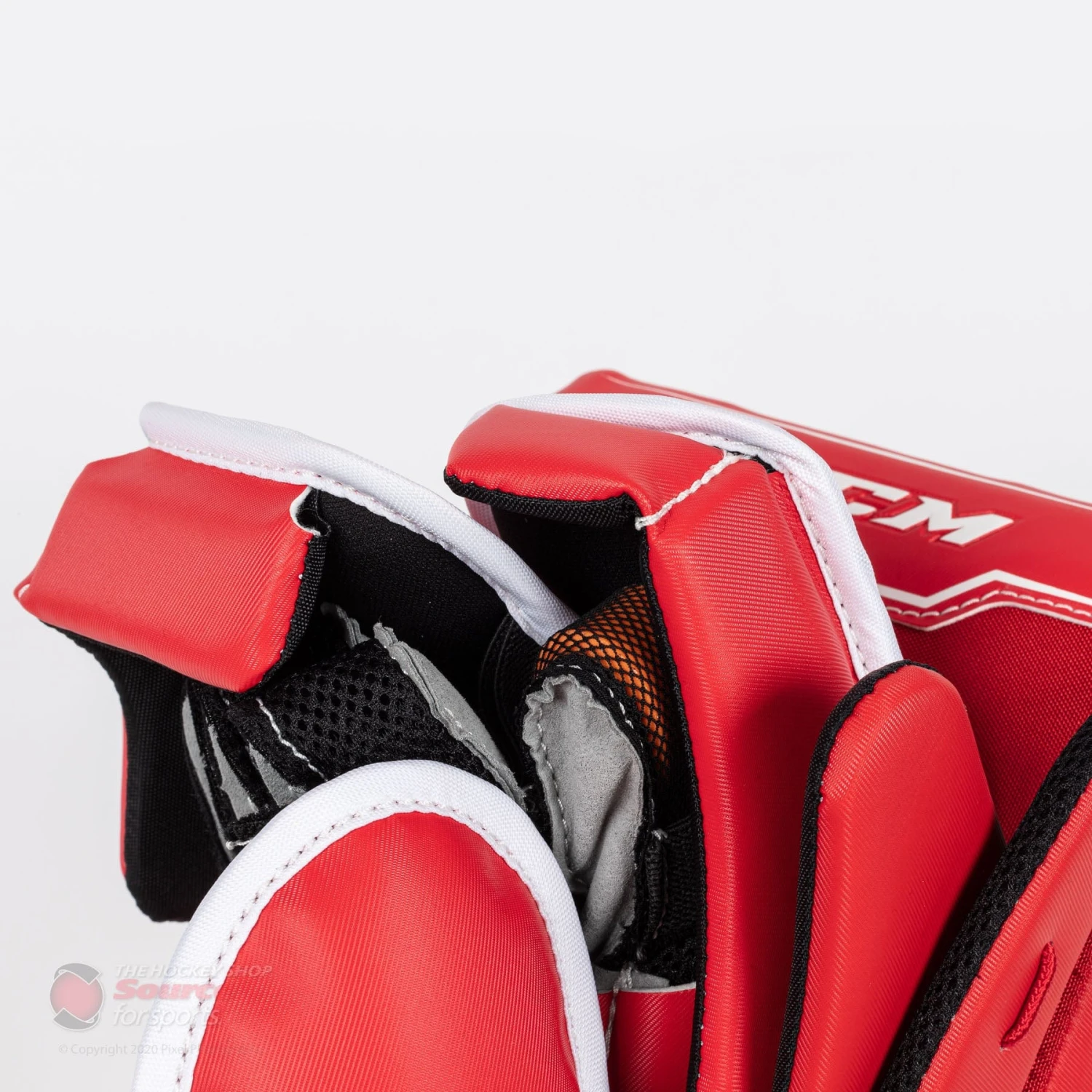 CCM Axis A1.9 Intermediate Goalie Blocker - Source Exclusive 14 CCM Axis A1.9 Intermediate Goalie Blocker - Source Exclusive - Image 12