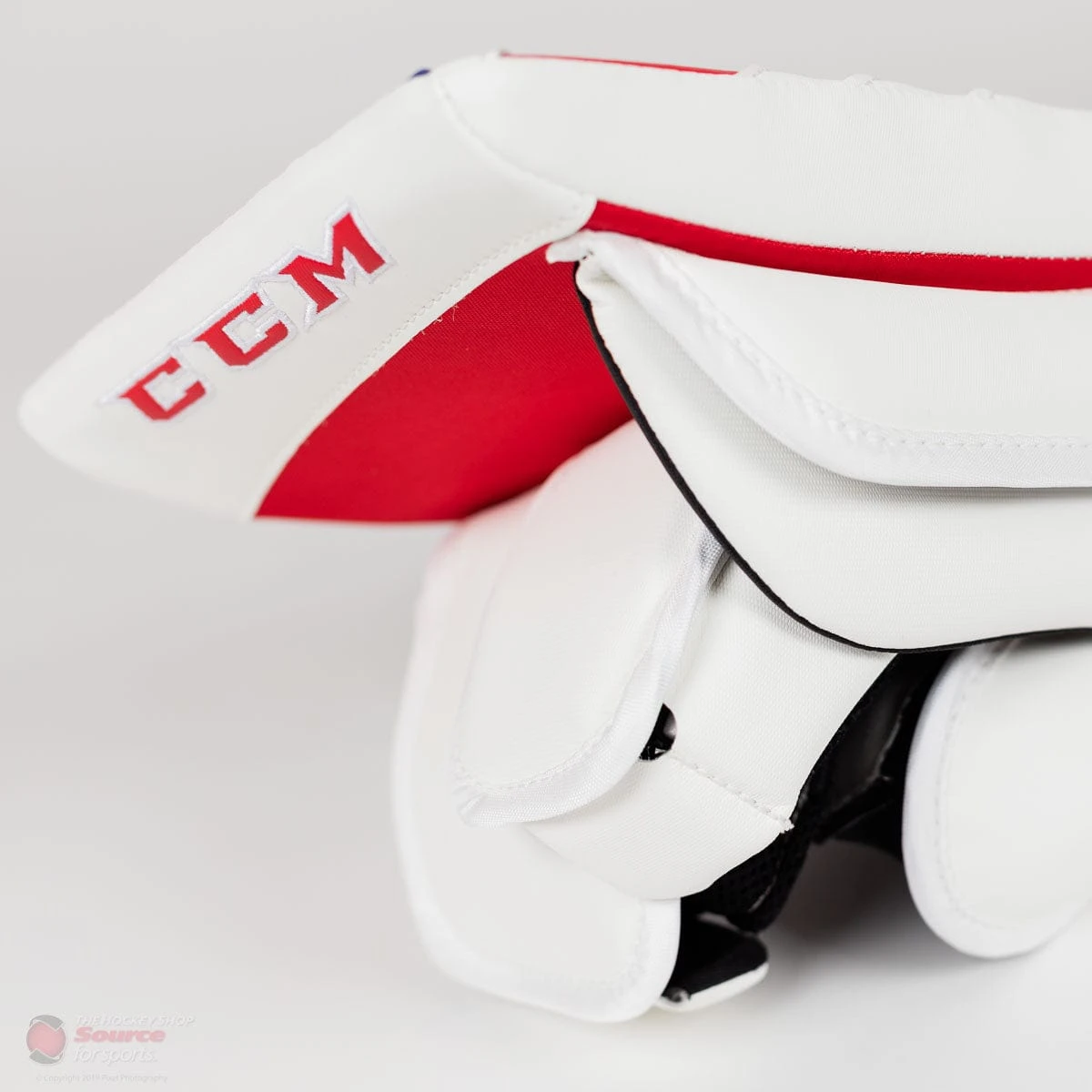 CCM Extreme Flex 4 Pro Senior Goalie Blocker 10 CCM Extreme Flex 4 Pro Senior Goalie Blocker - Image 8