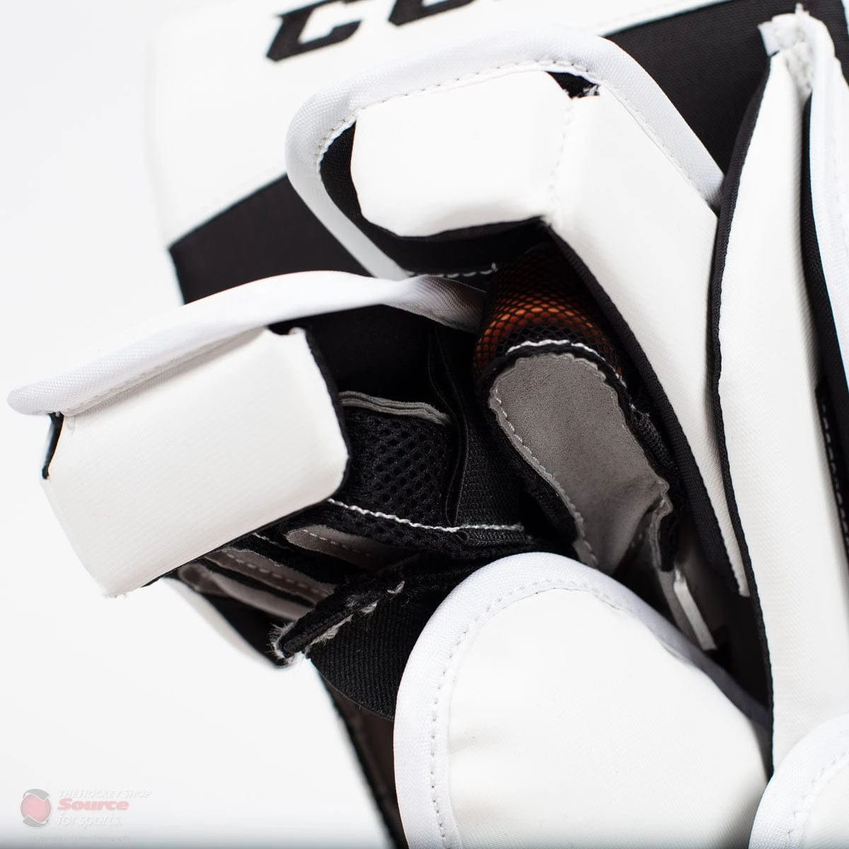 CCM Extreme Flex E4.9 Intermediate Goalie Blocker - Source Exclusive 11 CCM Extreme Flex E4.9 Intermediate Goalie Blocker - Source Exclusive - Image 9