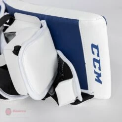 CCM Extreme Flex E5.5 Junior Goalie Blocker 22 CCM Extreme Flex E5.5 Junior Goalie Blocker -Warrior Sales Store ccm blockers ccm extreme flex e5 5 junior goalie blocker 27988469186626