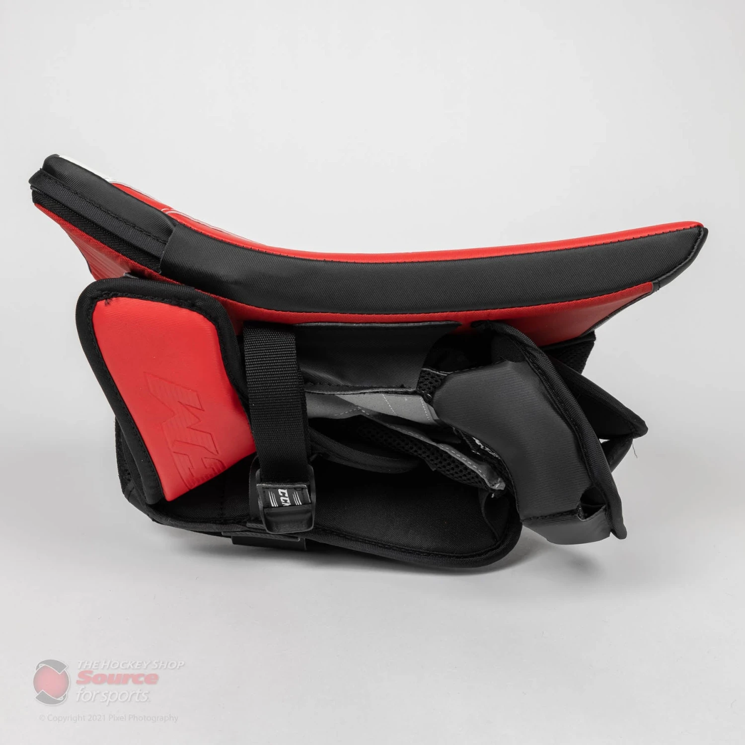 CCM Extreme Flex E5.5 Junior Goalie Blocker - Source Exclusive 5 CCM Extreme Flex E5.5 Junior Goalie Blocker - Source Exclusive - Image 3