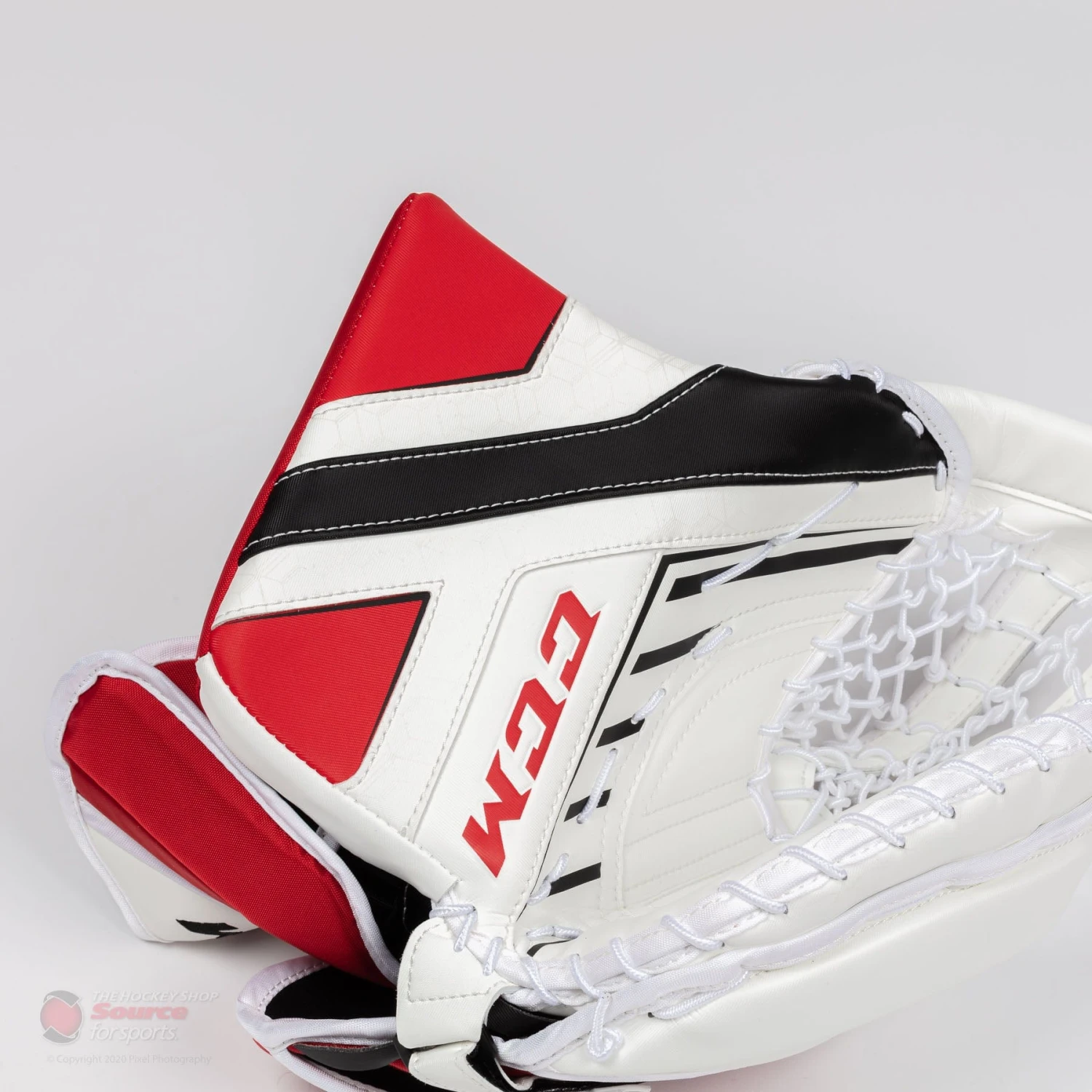CCM Axis A1.9 Intermediate Goalie Catcher 6 CCM Axis A1.9 Intermediate Goalie Catcher - Image 4