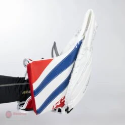 CCM Extreme Flex E5.5 Senior Goalie Catcher 18 CCM Extreme Flex E5.5 Senior Goalie Catcher -Warrior Sales Store ccm catchers ccm extreme flex e5 5 senior goalie catcher 27988518404162