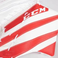 CCM Extreme Flex E5.5 Youth Goalie Catcher 17 CCM Extreme Flex E5.5 Youth Goalie Catcher -Warrior Sales Store ccm catchers ccm extreme flex e5 5 youth goalie catcher 27972558979138