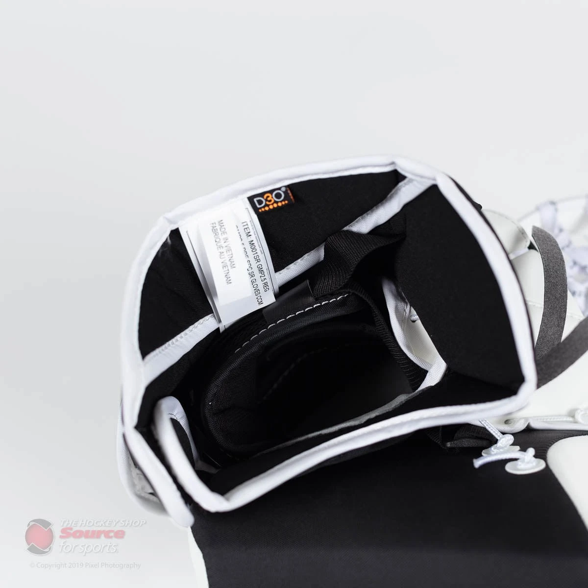 CCM Premier P2.5 Senior Goalie Catcher - Source Exclusive 11 CCM Premier P2.5 Senior Goalie Catcher - Source Exclusive - Image 9