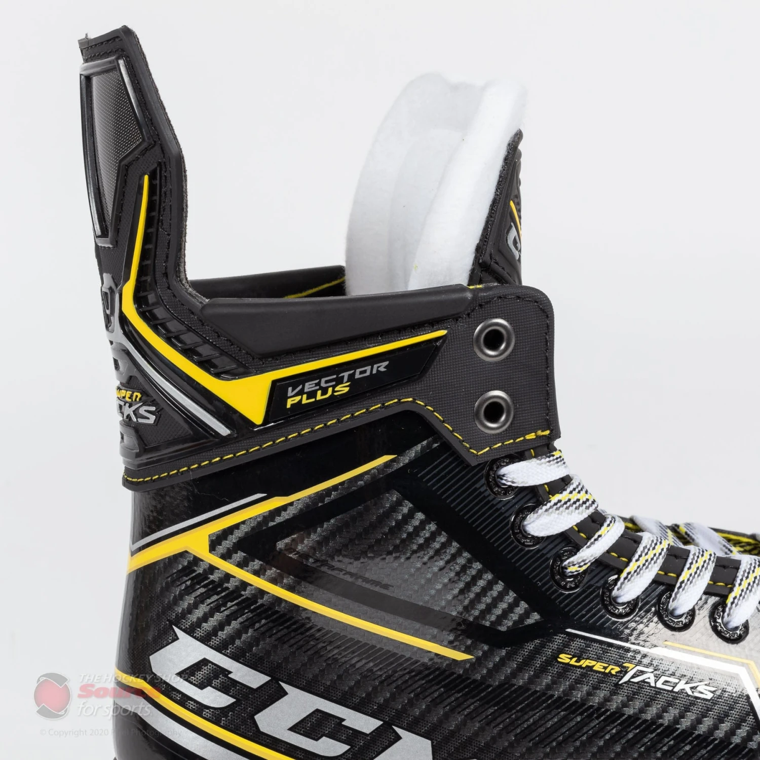 CCM Super Tacks Vector Plus Senior Hockey Skates (2020) 4 CCM Super Tacks Vector Plus Senior Hockey Skates (2020) - Image 2
