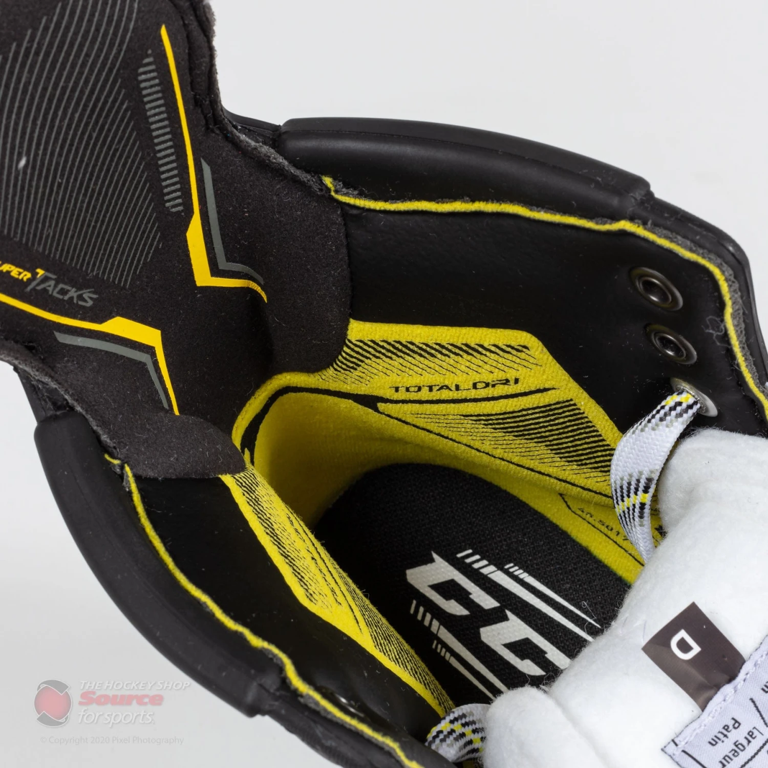 CCM Super Tacks Vector Plus Senior Hockey Skates (2020) 13 CCM Super Tacks Vector Plus Senior Hockey Skates (2020) - Image 11