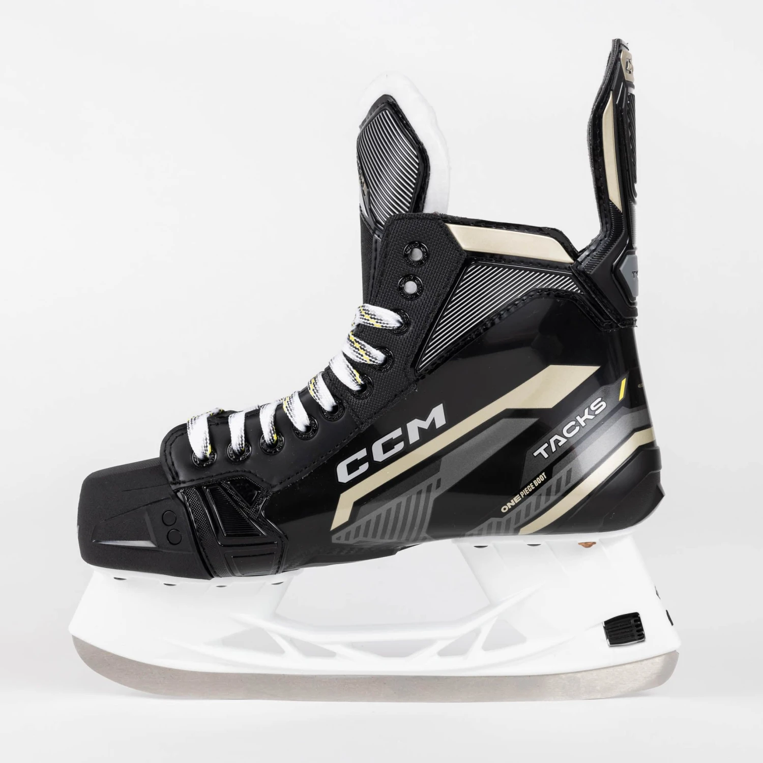 CCM Tacks AS570 Intermediate Hockey Skates 4 CCM Tacks AS570 Intermediate Hockey Skates - Image 2