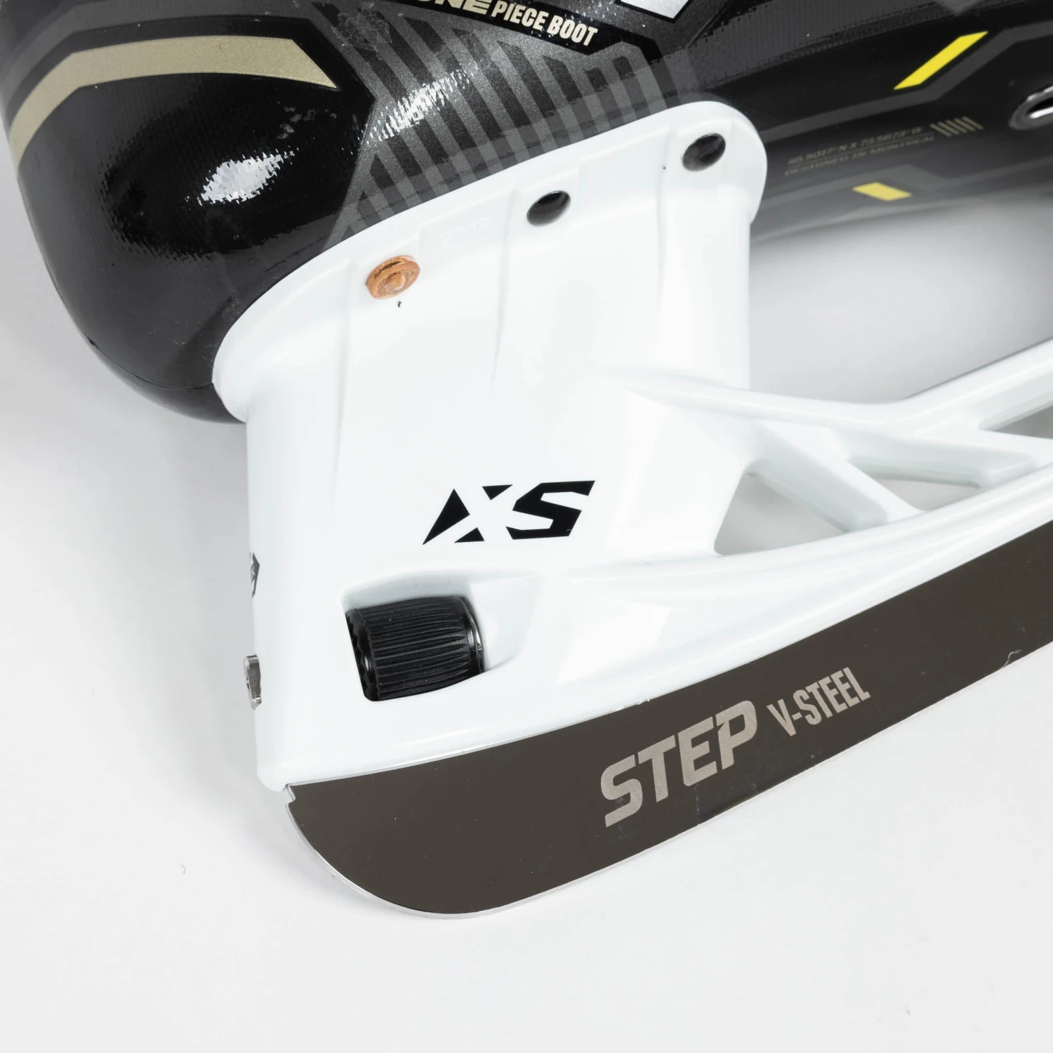 CCM Tacks AS590 Intermediate Hockey Skates 11 CCM Tacks AS590 Intermediate Hockey Skates - Image 9