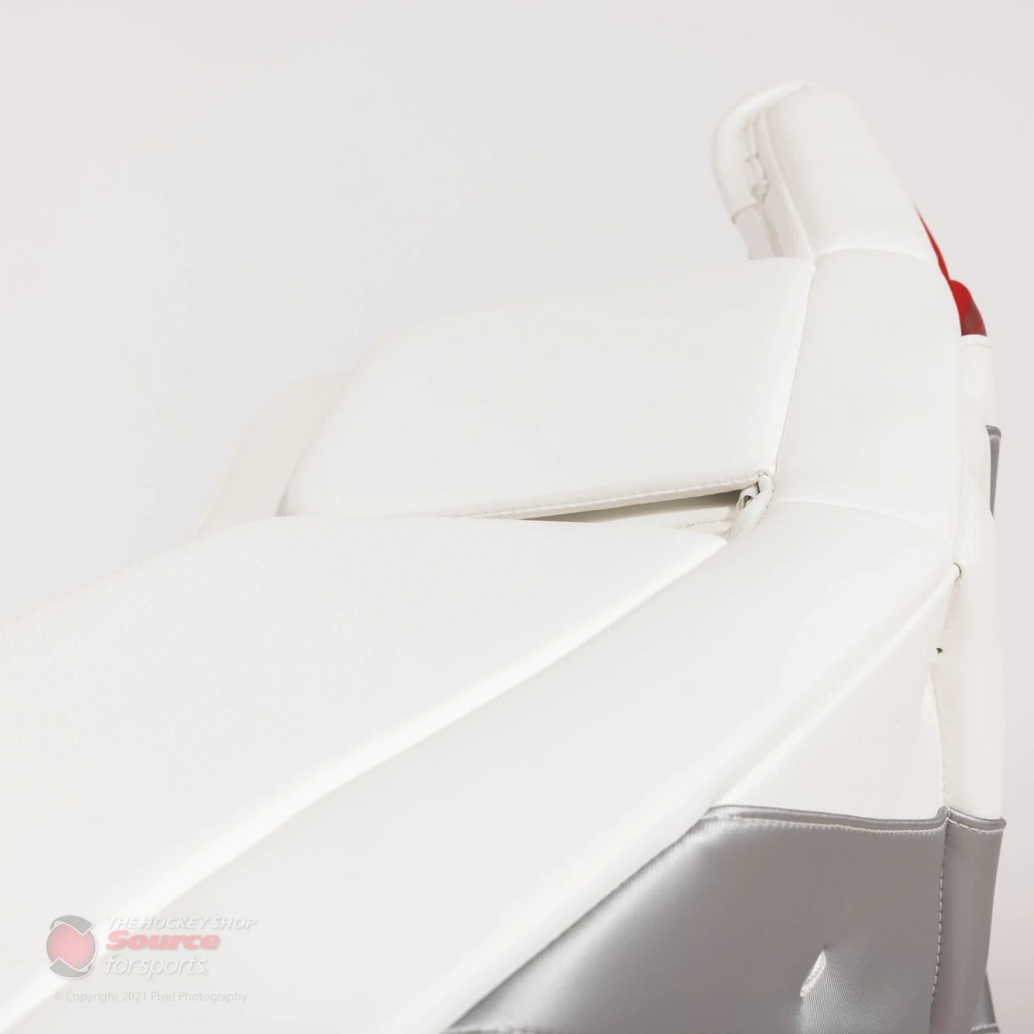 CCM Extreme Flex 5 Senior Goalie Leg Pads 21 CCM Extreme Flex 5 Senior Goalie Leg Pads - Image 19