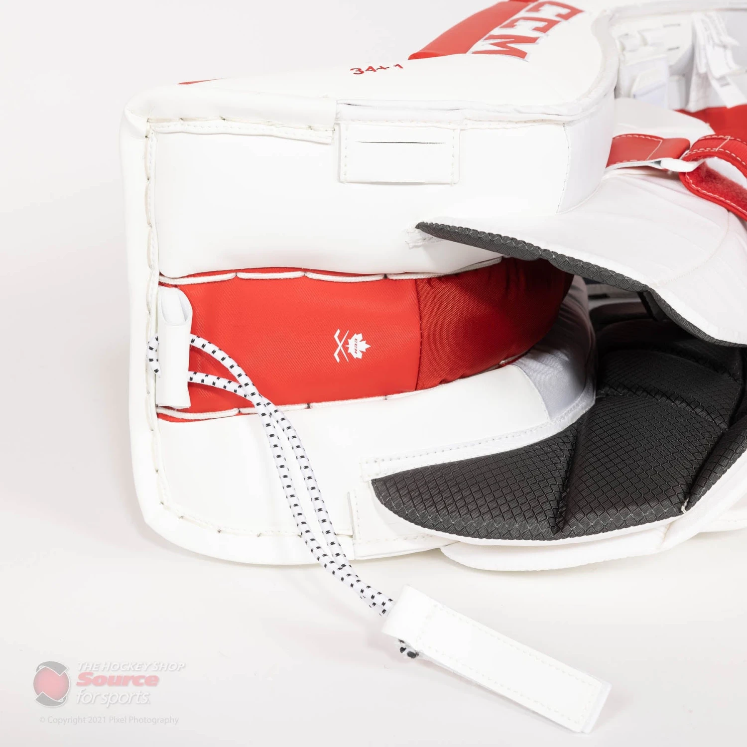 CCM Extreme Flex 5 Senior Goalie Leg Pads 12 CCM Extreme Flex 5 Senior Goalie Leg Pads - Image 10
