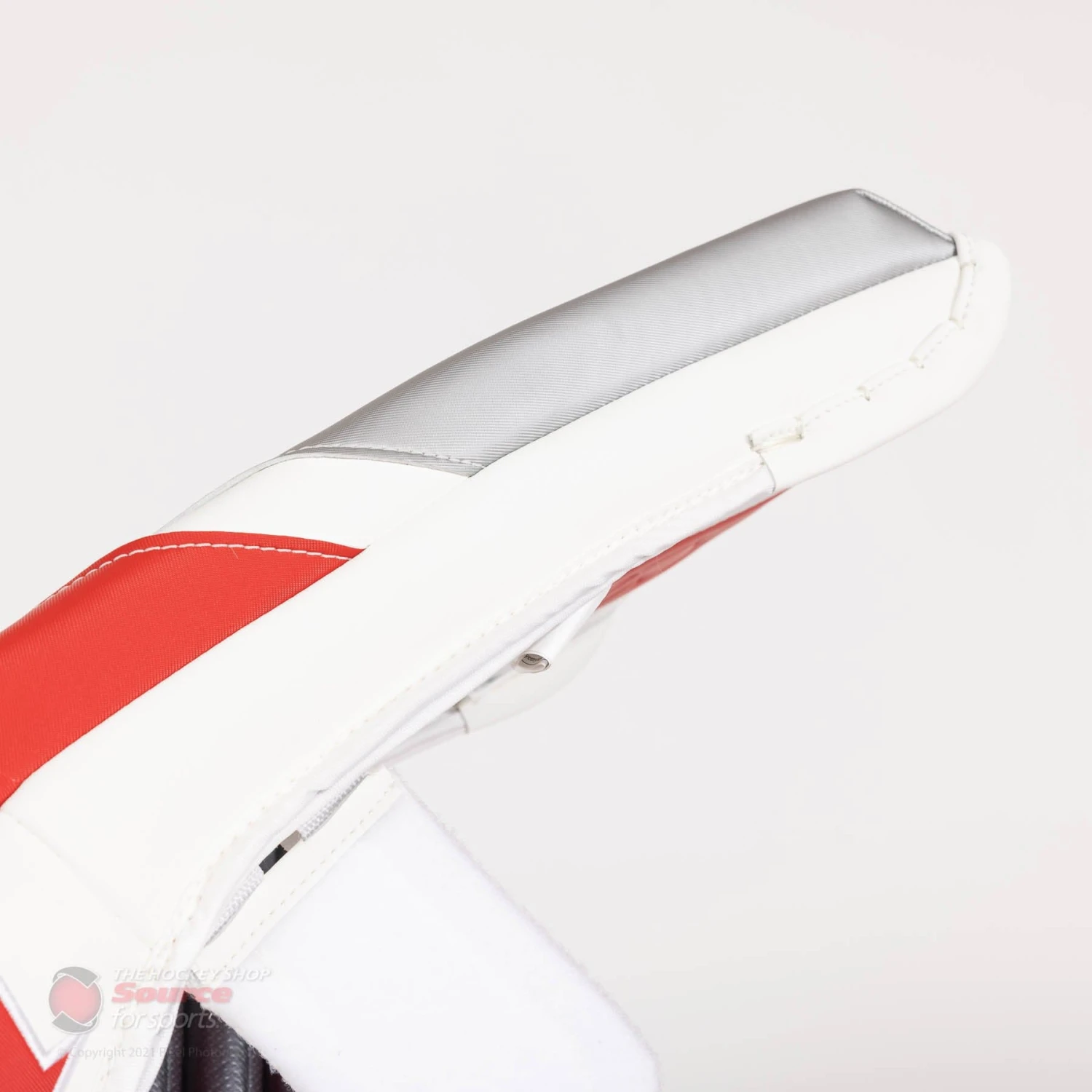 CCM Extreme Flex 5 Senior Goalie Leg Pads 10 CCM Extreme Flex 5 Senior Goalie Leg Pads - Image 8