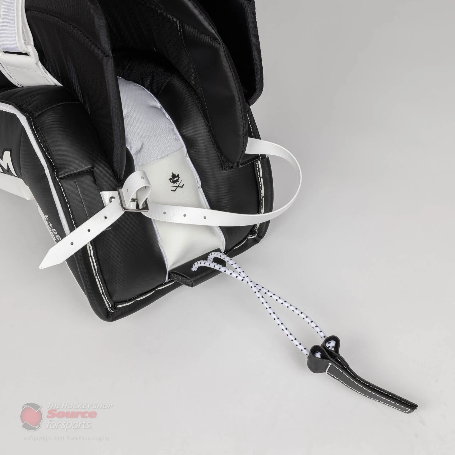 CCM Extreme Flex E5.9 Intermediate Goalie Leg Pads - Source Exclusive 16 CCM Extreme Flex E5.9 Intermediate Goalie Leg Pads - Source Exclusive - Image 14