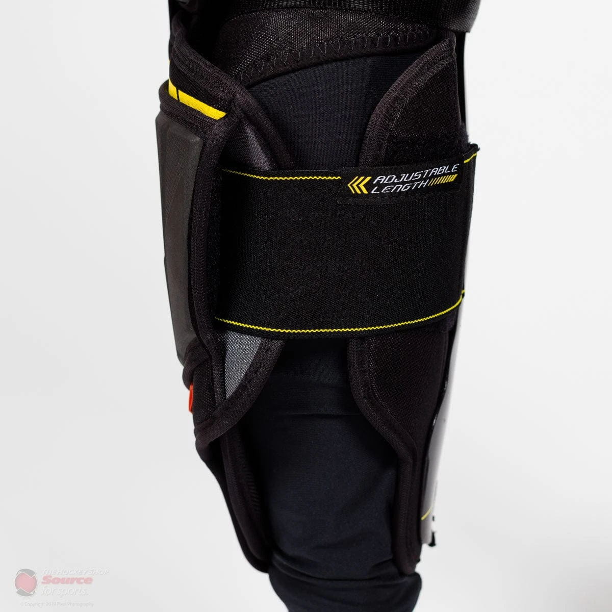 CCM Tacks 9080 Senior Hockey Shin Guards 9 CCM Tacks 9080 Senior Hockey Shin Guards - Image 7