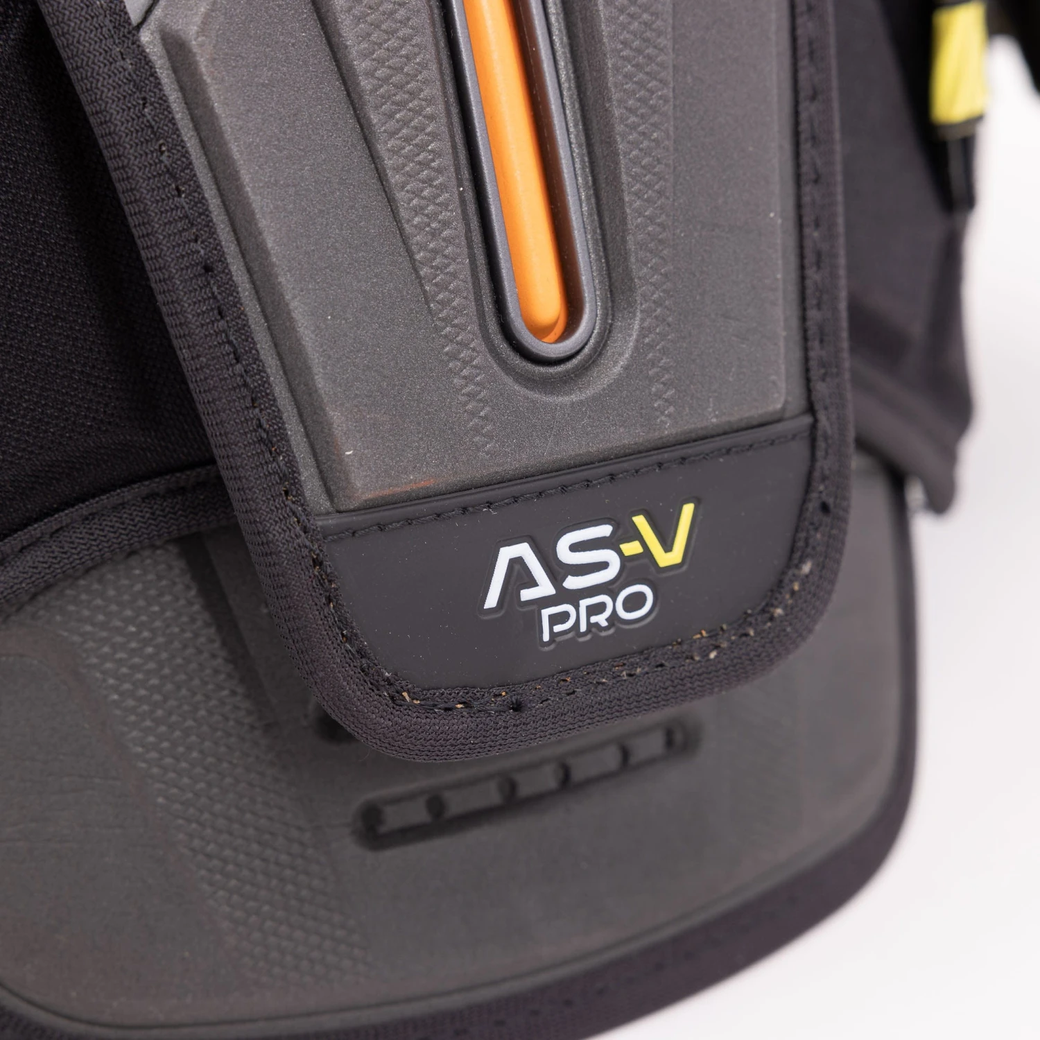 CCM Tacks AS-V Pro Senior Hockey Shoulder Pads 7 CCM Tacks AS-V Pro Senior Hockey Shoulder Pads - Image 5