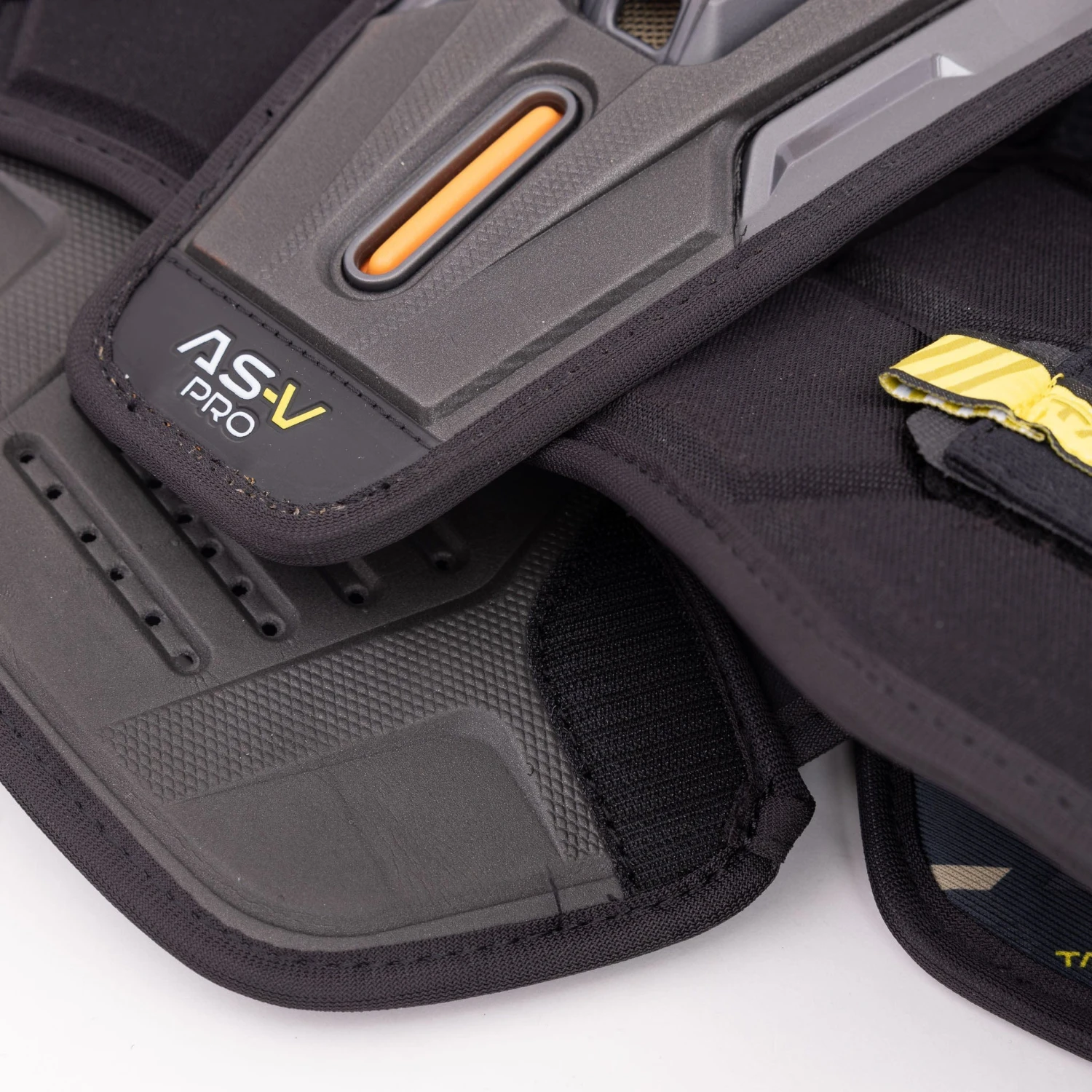 CCM Tacks AS-V Pro Senior Hockey Shoulder Pads 14 CCM Tacks AS-V Pro Senior Hockey Shoulder Pads - Image 12