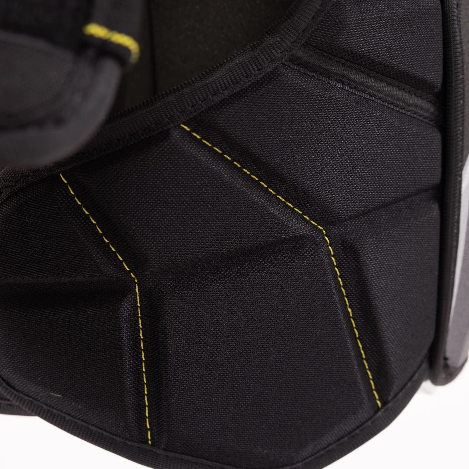 CCM Tacks AS580 Junior Hockey Shoulder Pads 7 CCM Tacks AS580 Junior Hockey Shoulder Pads - Image 5