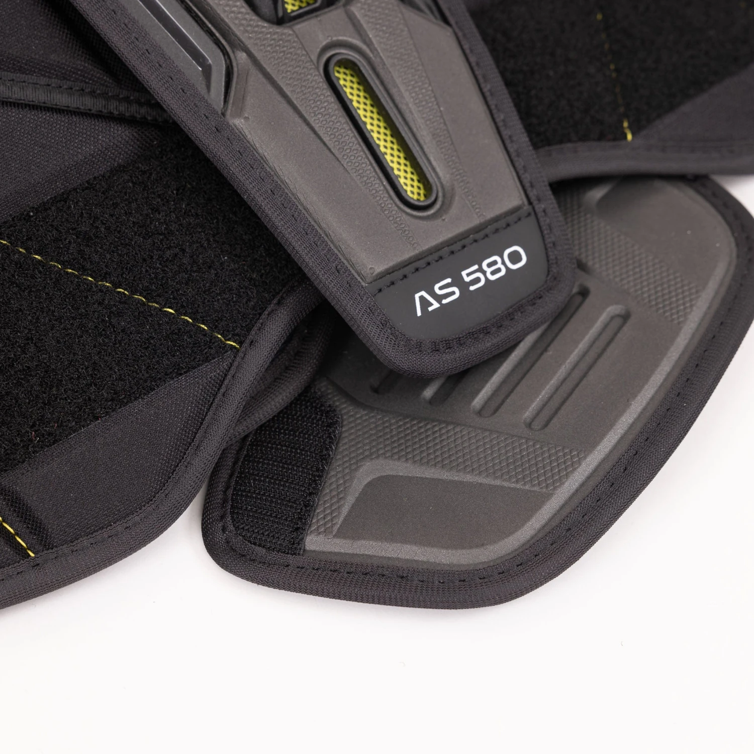 CCM Tacks AS580 Junior Hockey Shoulder Pads 11 CCM Tacks AS580 Junior Hockey Shoulder Pads - Image 9