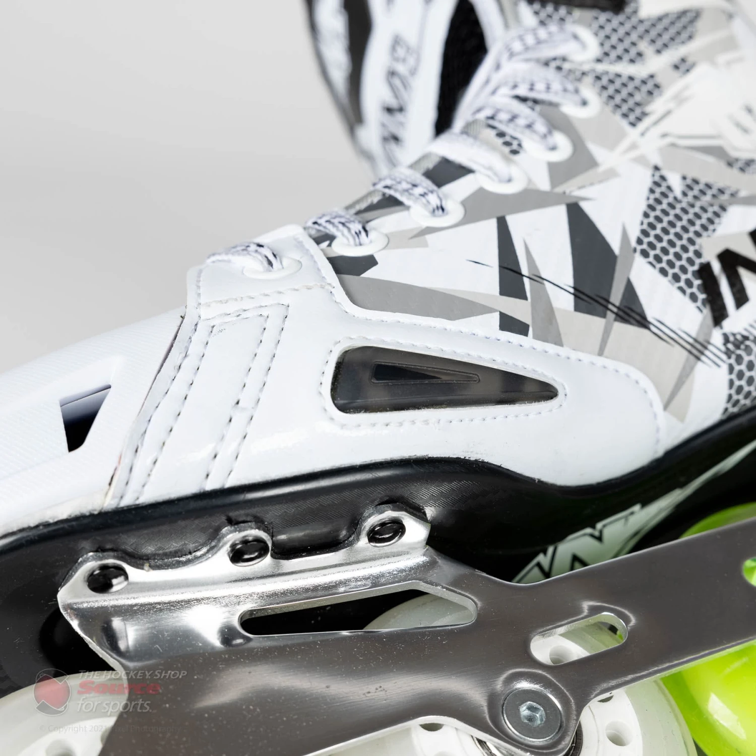 Mission Inhaler WM03 Junior Roller Hockey Skates 16 Mission Inhaler WM03 Junior Roller Hockey Skates - Image 14