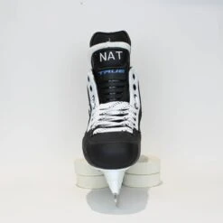 TRUE Player Junior Hockey Skates - Pro Stock - VH Holder - White Side - "NAT" - Size 5 -Warrior Sales Store true hockey skates true player junior hockey skates pro stock vh holder white side nat size 5 5 r standard 15186595643458