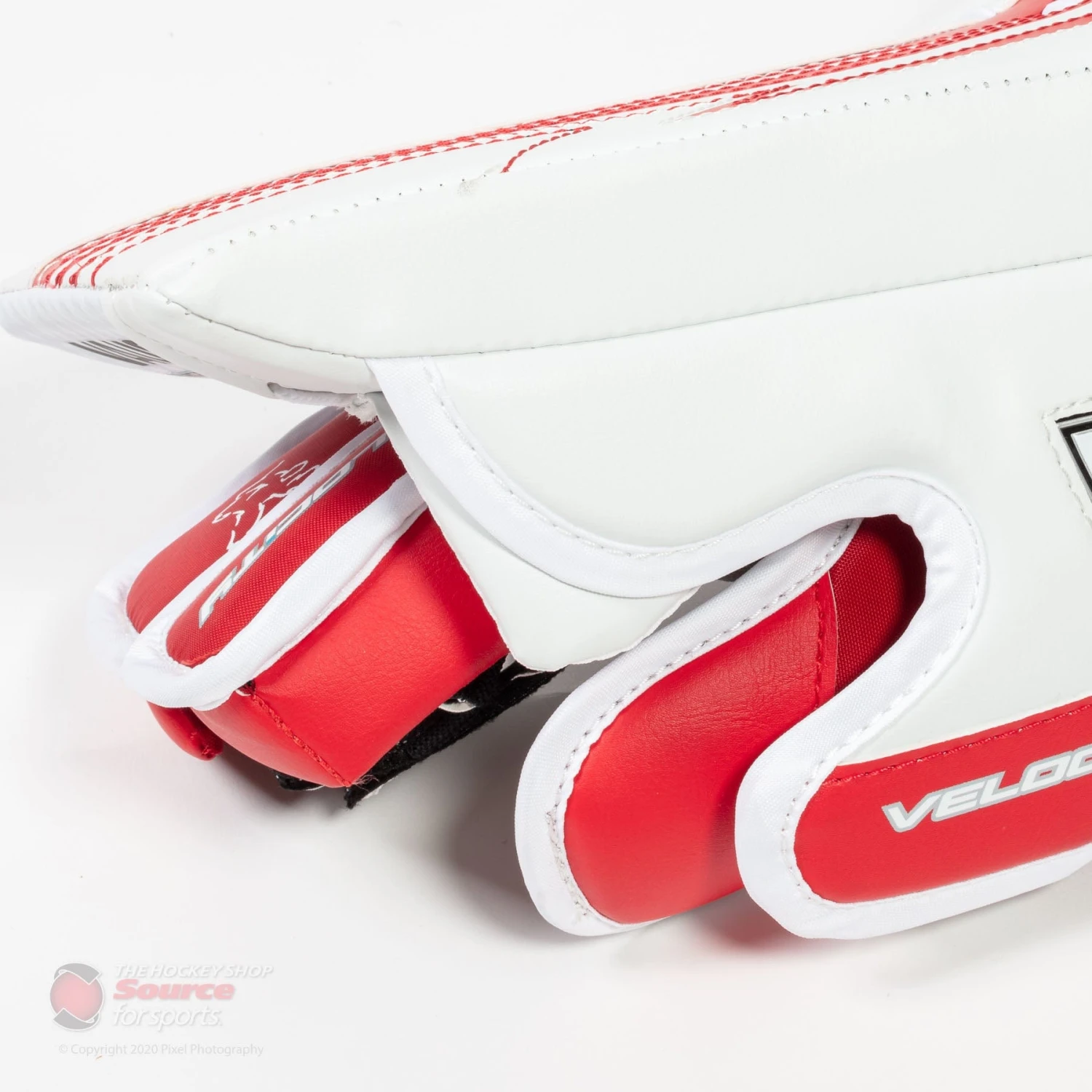 Vaughn Velocity V9 Junior Goalie Blocker 4 Vaughn Velocity V9 Junior Goalie Blocker - Image 2