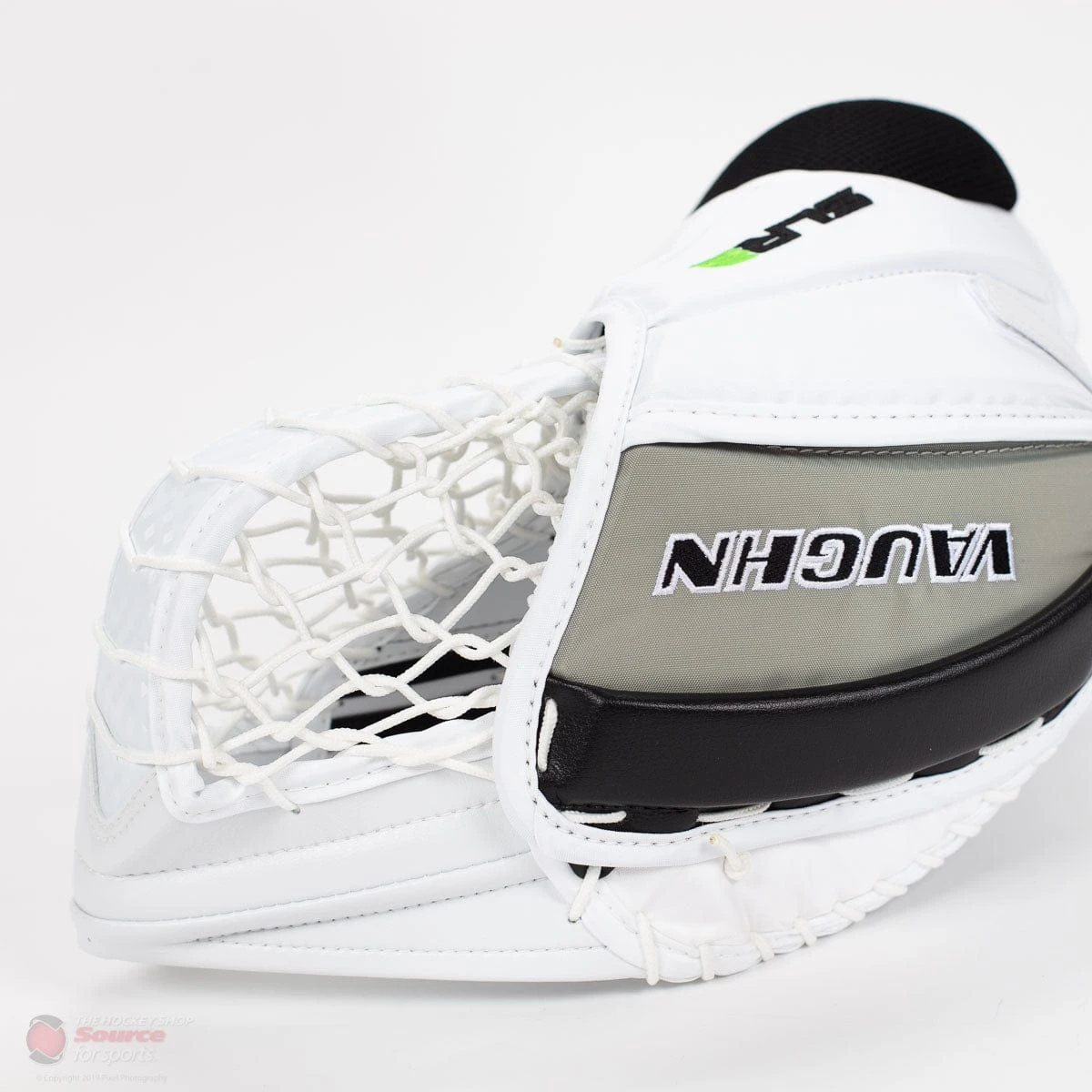 Vaughn Ventus SLR2-ST Pro Carbon Senior Goalie Catcher 11 Vaughn Ventus SLR2-ST Pro Carbon Senior Goalie Catcher - Image 9