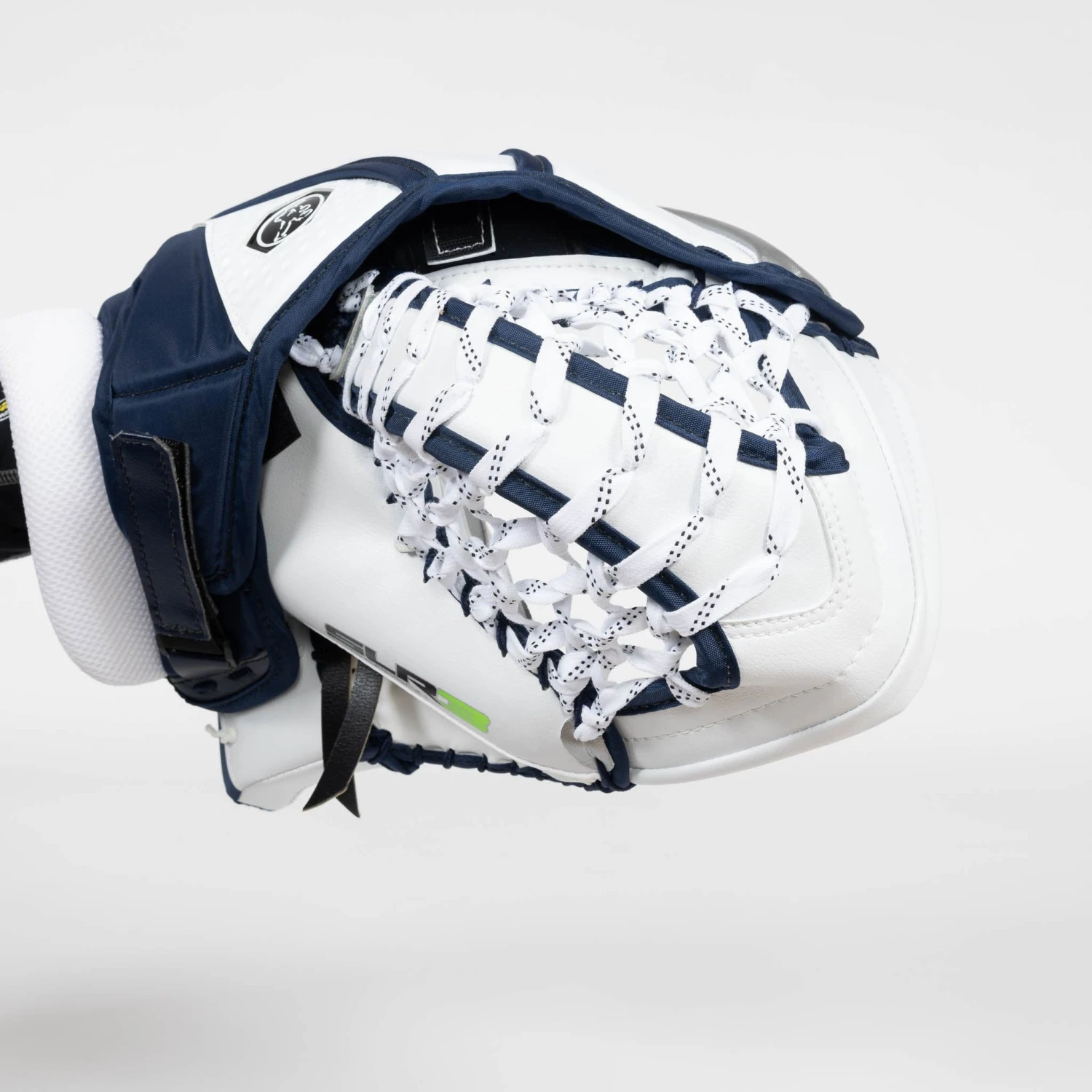 Vaughn Ventus SLR3 Pro Carbon Senior Goalie Catcher 5 Vaughn Ventus SLR3 Pro Carbon Senior Goalie Catcher - Image 3