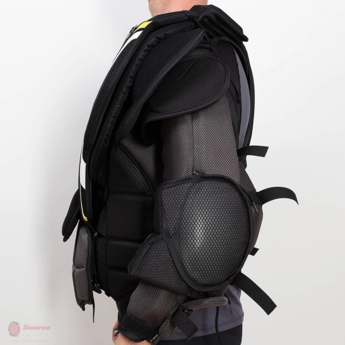 Vaughn Ventus SLR2 Pro Carbon Senior Chest & Arm Protector 16 Vaughn Ventus SLR2 Pro Carbon Senior Chest & Arm Protector - Image 14