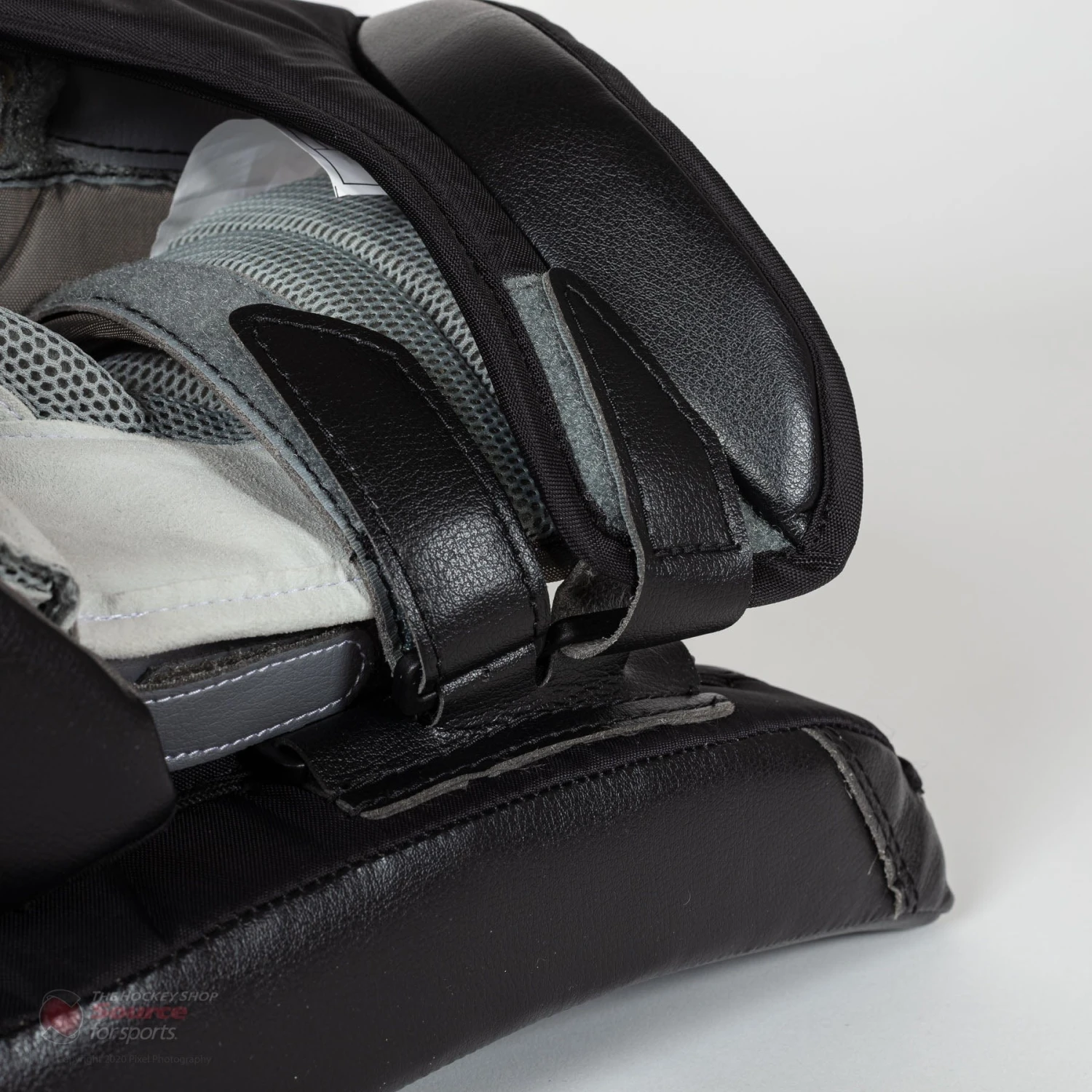 Warrior Ritual G5 Pro Senior Goalie Blocker 9 Warrior Ritual G5 Pro Senior Goalie Blocker - Image 7