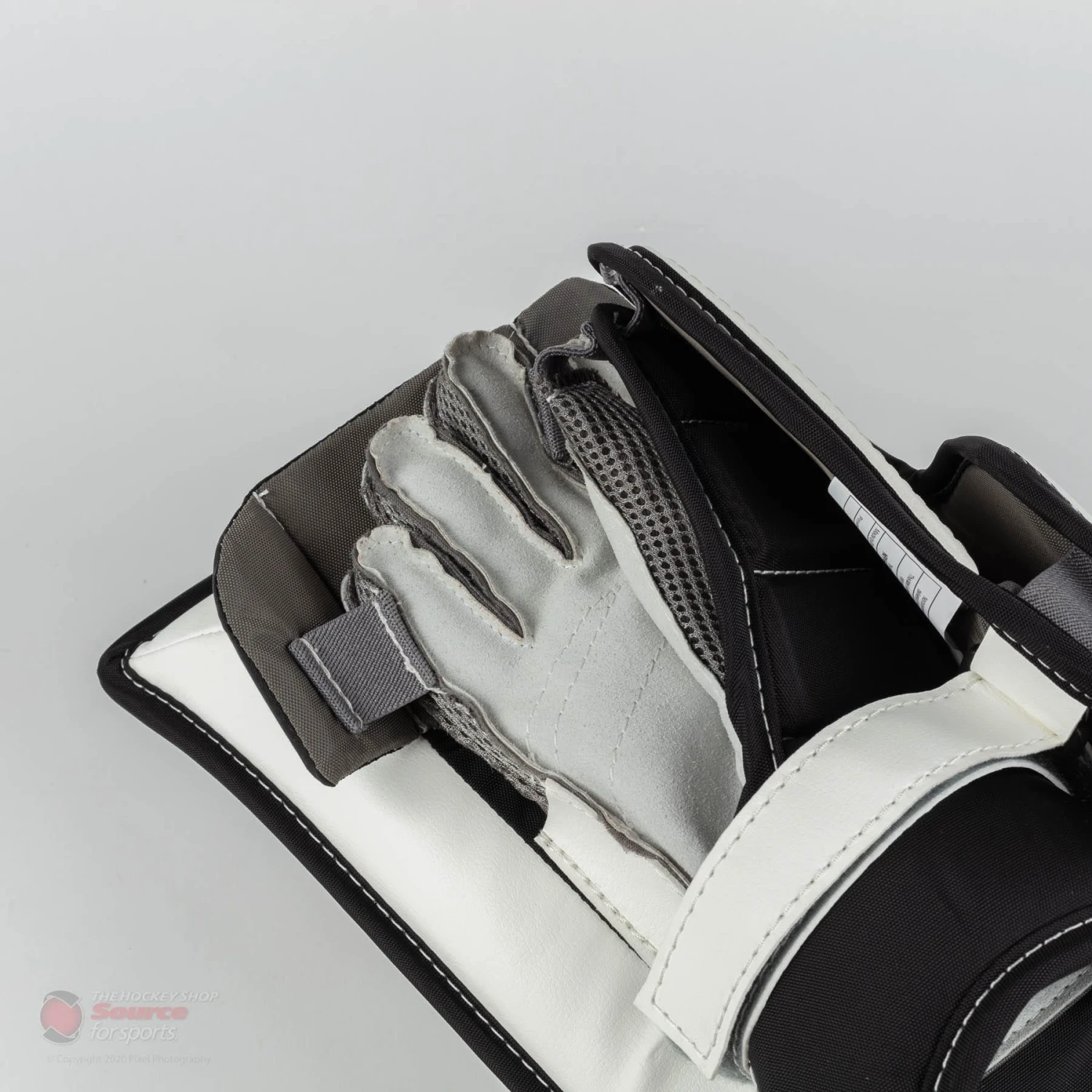 Warrior Ritual G5 Youth Goalie Blocker 8 Warrior Ritual G5 Youth Goalie Blocker - Image 6