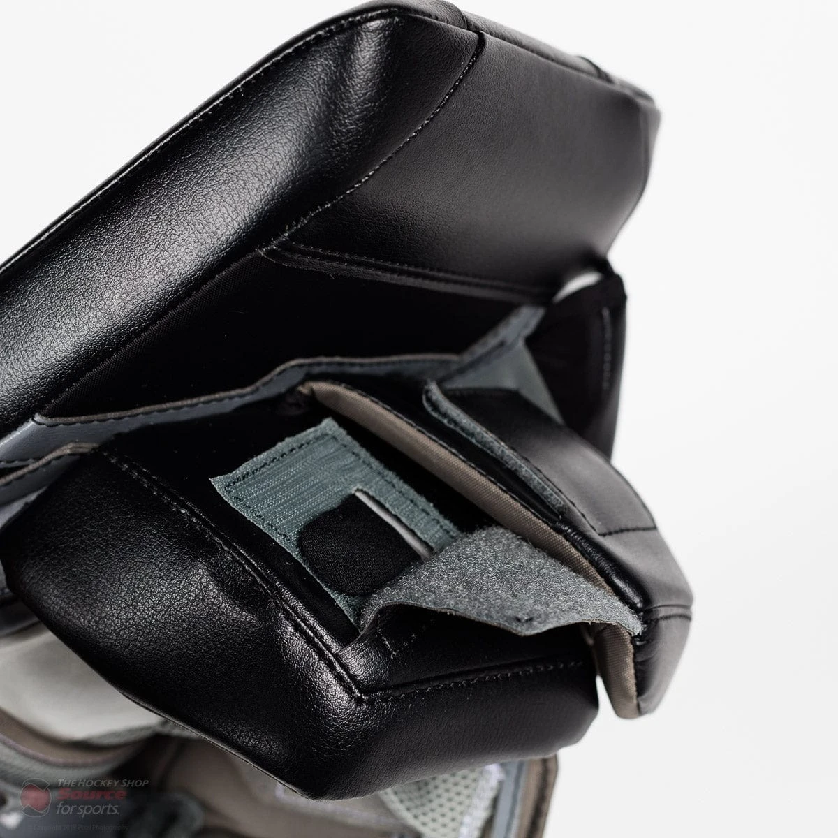 Warrior Ritual GT2 Pro Senior Goalie Blocker 12 Warrior Ritual GT2 Pro Senior Goalie Blocker - Image 10