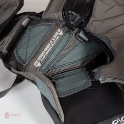 Warrior Ritual G5 Pro Senior Goalie Catcher 32 Warrior Ritual G5 Pro Senior Goalie Catcher -Warrior Sales Store warrior catchers warrior ritual g5 pro senior goalie catcher 14051005333570