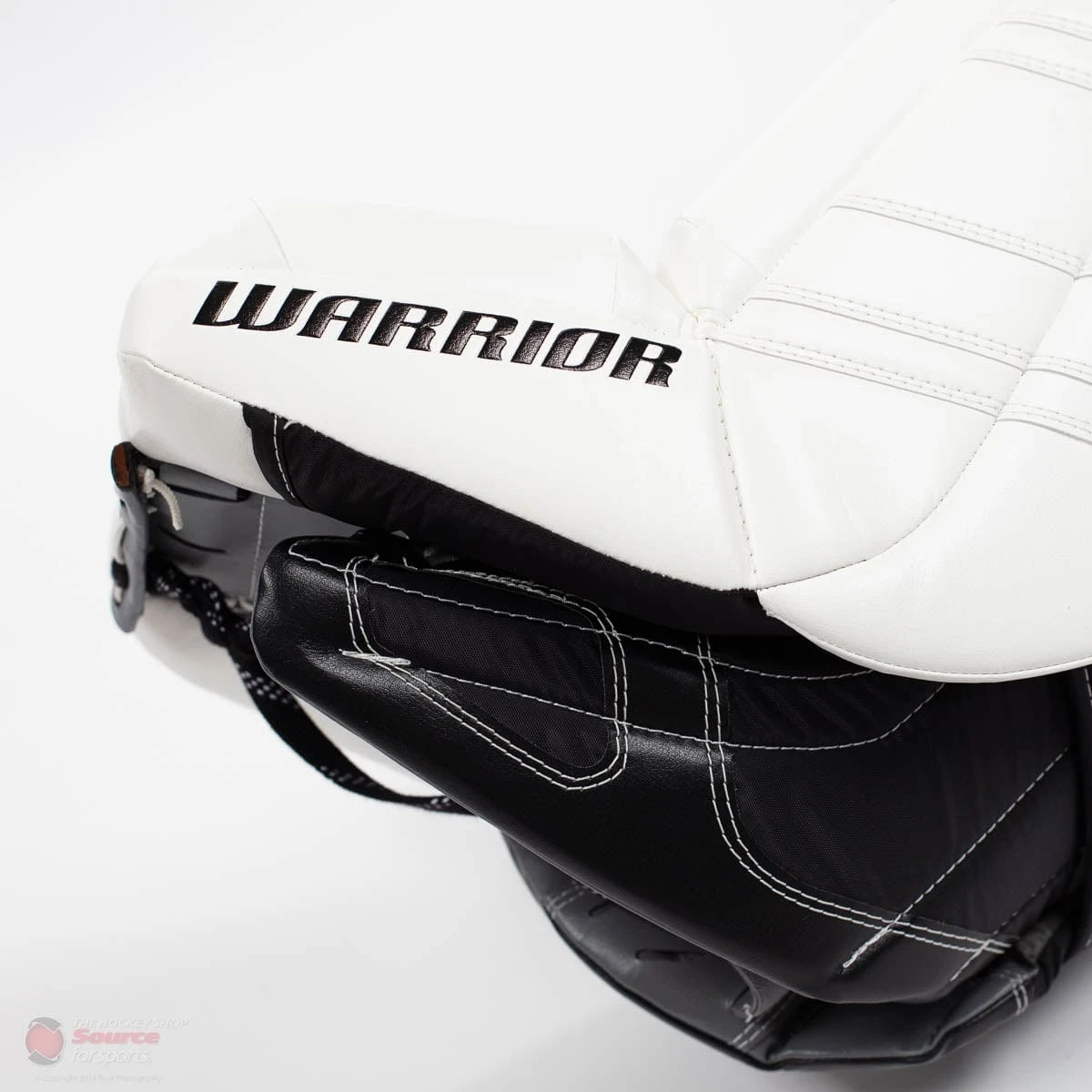 Warrior Ritual GT2 Intermediate Goalie Leg Pads 6 Warrior Ritual GT2 Intermediate Goalie Leg Pads - Image 4