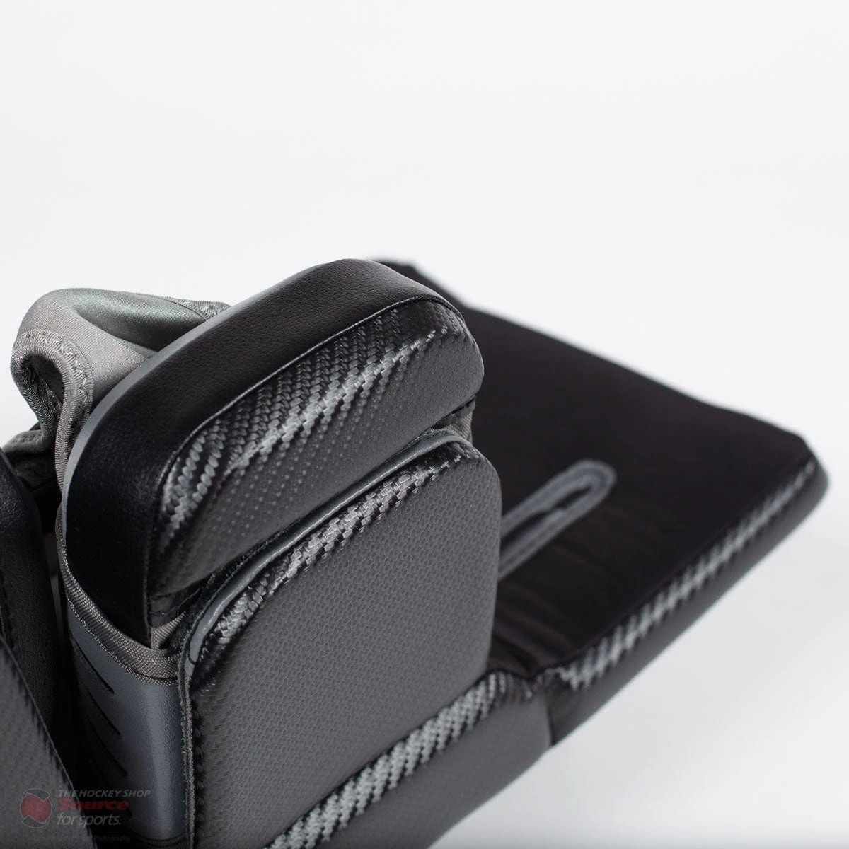 Warrior Ritual GT2 Junior Goalie Leg Pads - Source Exclusive 9 Warrior Ritual GT2 Junior Goalie Leg Pads - Source Exclusive - Image 7